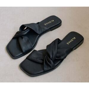 Alohas Nomad Black Leather Knot Slide Sandals